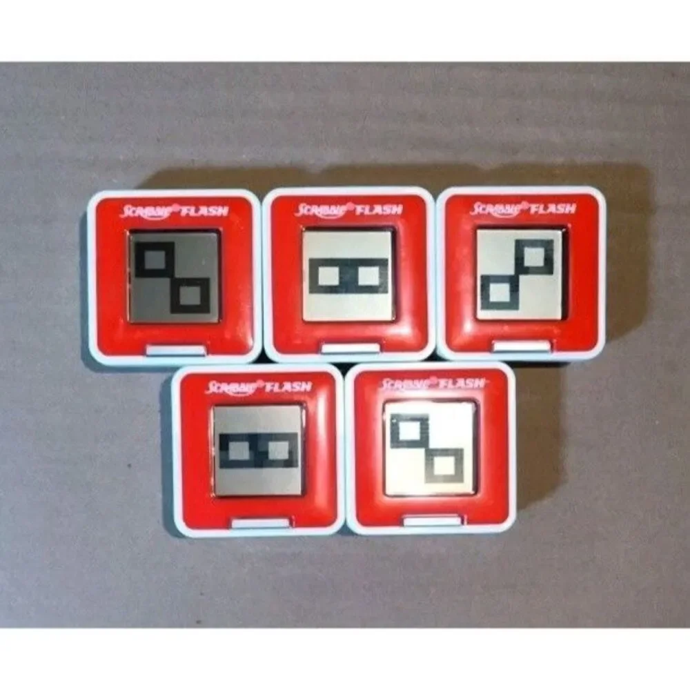 Hasbro Scrabble Flash Handheld Electronic Game Complete Tested EUC